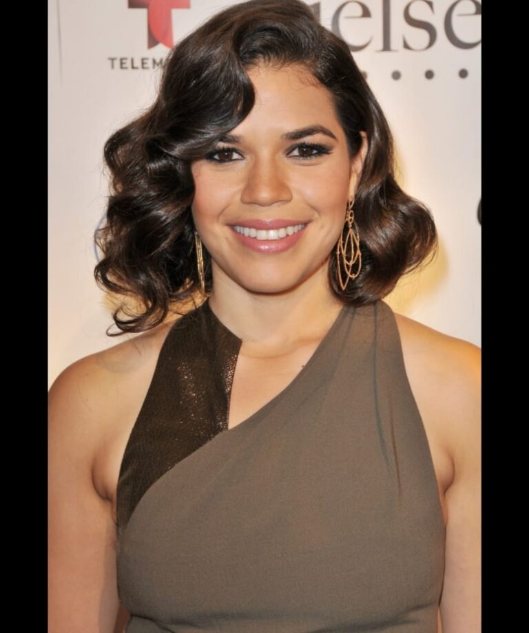 America Ferrera’s Top 5 Best Looks Of All Times - 2