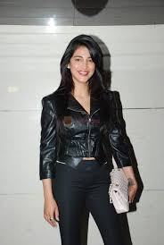 Shruti Hassan Looks Spicy Hot In Leather Outfits - 4