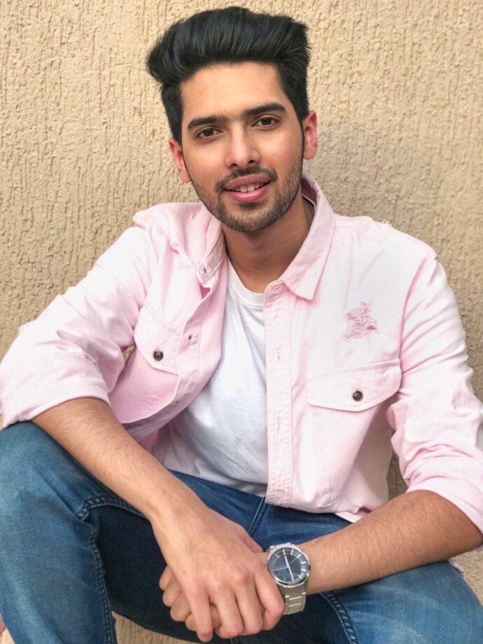 Bollywood Singer Armaan Malik Rocks In His Dashing Jackets - 3