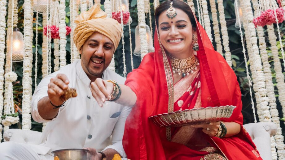 Dia Mirza And Vaibhav: Newly Married Couple Looks Gorgeous Together, See Wedding Photos - 0