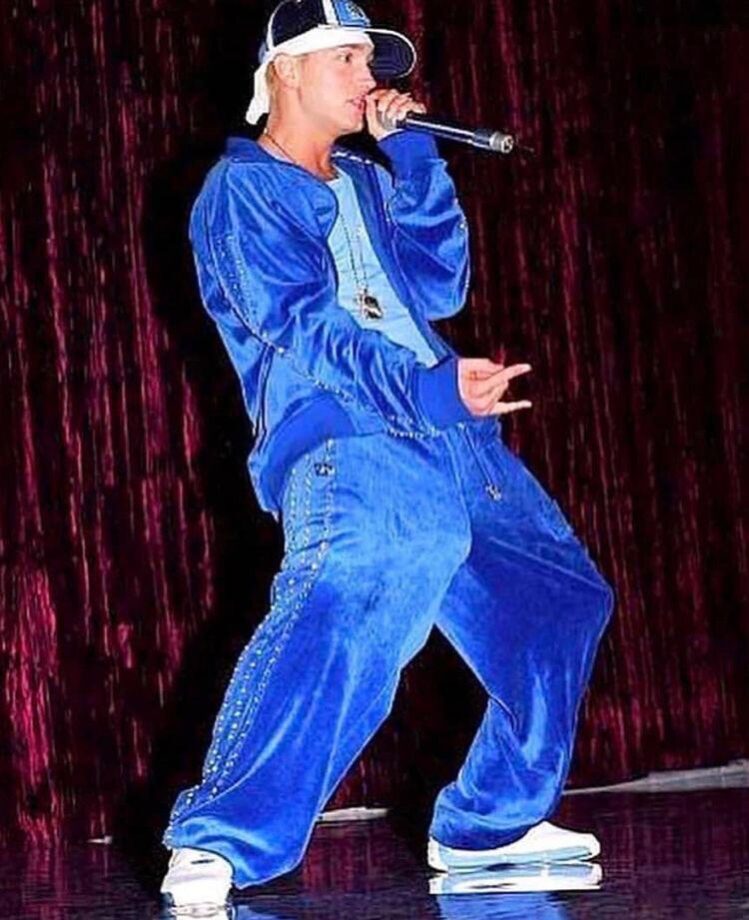 Eminem To Drake: Top 5 Best And Classy Outfits Worn For Stage Performances, See Pictures - 1