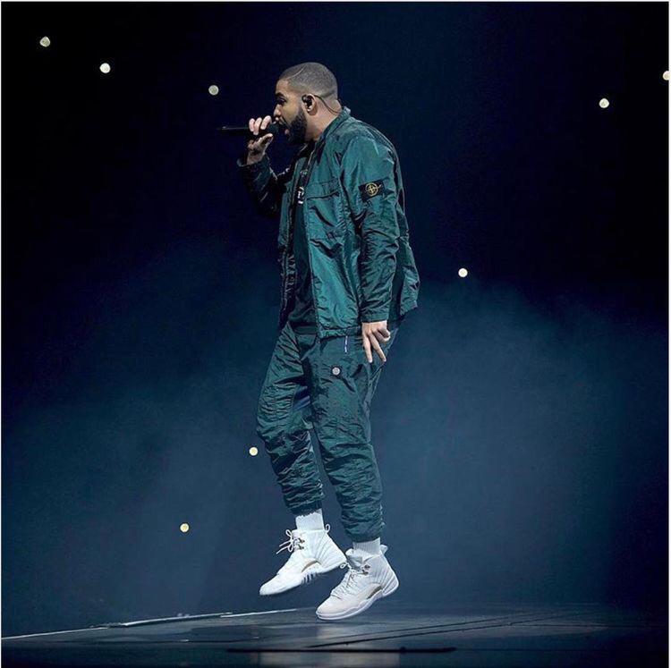 Eminem To Drake: Top 5 Best And Classy Outfits Worn For Stage Performances, See Pictures - 7