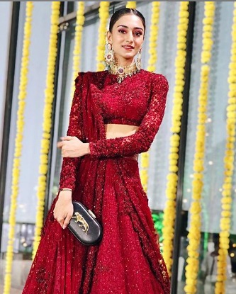 3 Looks Of Erica Fernandes That Are Just Fantastic, View Pictures Here - 2