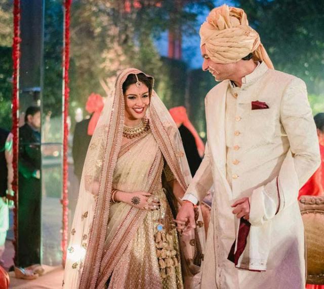 Few Lovely Moments From Asin Thottumkal's Wedding Looks 837987