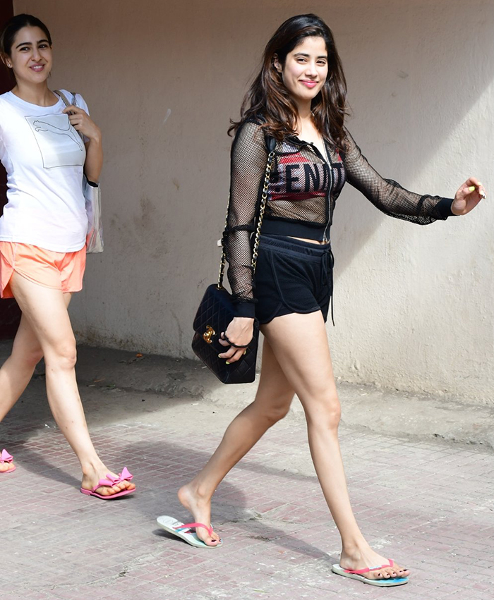 From Malaika Arora To Alia Bhatt: Who Has The Hottest Gym Clothes Collection? - 2