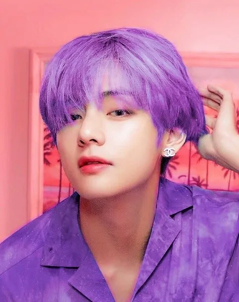 Have A Look At BTS V Aka Kim Taehyung Make Statement With His Hair Colour Choices 838414