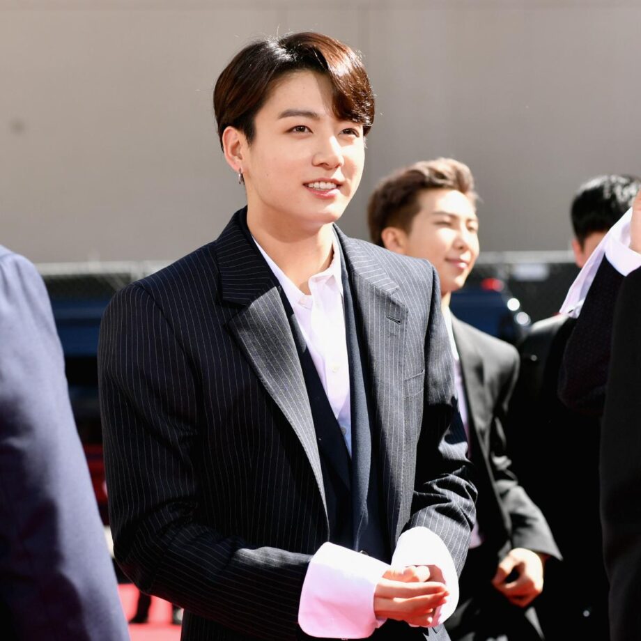 BTS Jungkook Has The Best Classy Cool Looks To Inspire His Fans - 2