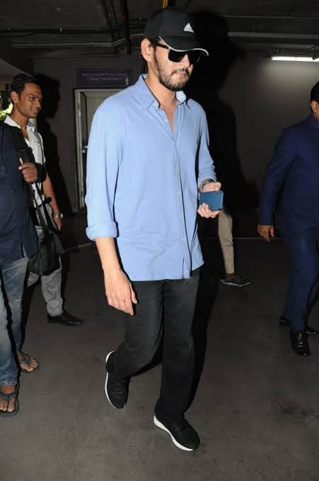 Mahesh Babu, Allu Arjun & Vijay Deverakonda Are The Real King Of Airport Fashion & These Photos Are Proof - 0