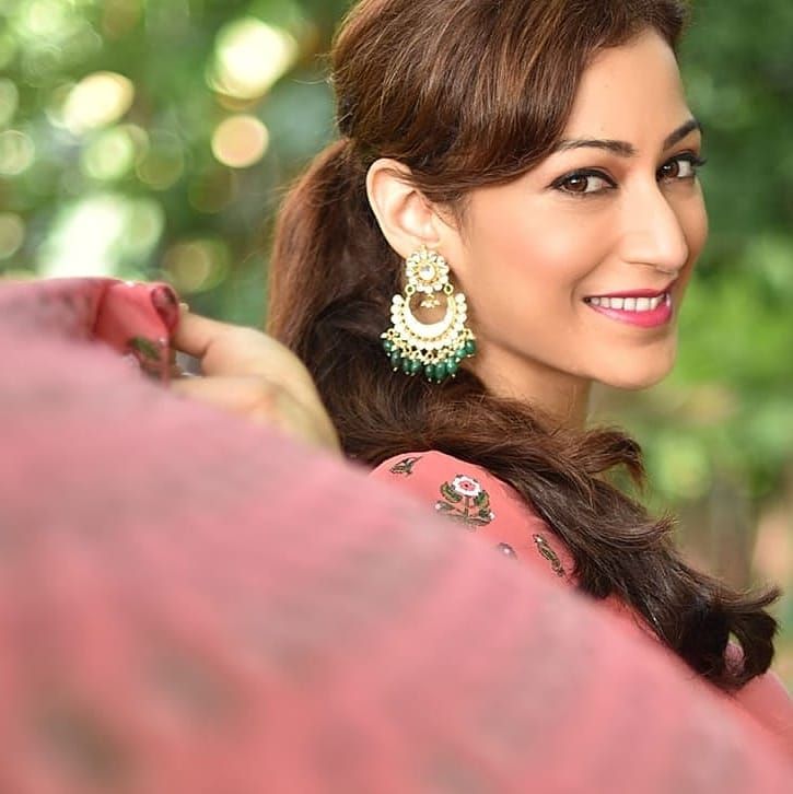 Munmun Dutta, Palak Sindhwani, Sunayana Fozdar: TMKOC Divas Who Aced The Statement Earrings - 0