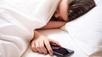 Know Why You Must Never Sleep With Your Cell Phone Near You