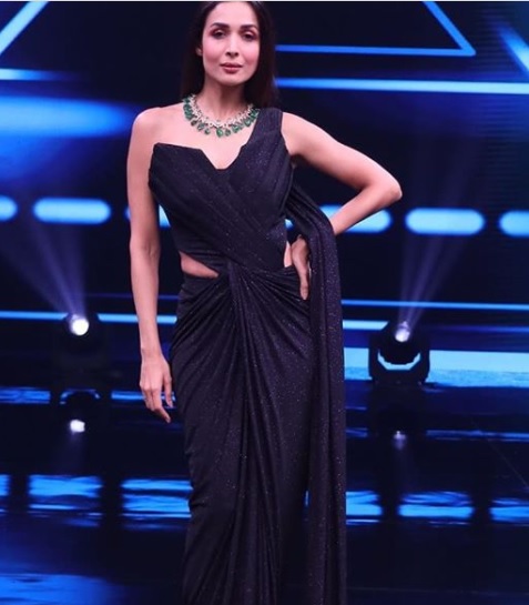 Neeti Mohan To Neha Kakkar: Glamorous Dresses On Reality Shows - 2