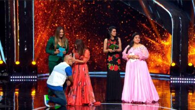 Neha Kakkar draws a heart on Vishal’s head on Indian Idol 12