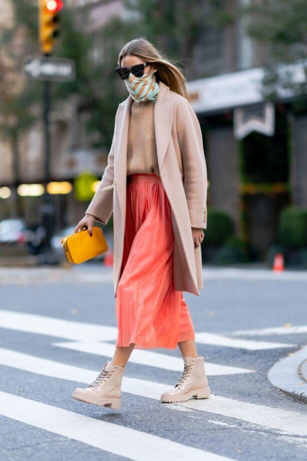 Olivia Palermo Looks Gorgeous In Her Street Style Outfits, See More - 2