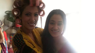OMG Taarak Divas: Munmun Dutta aka Babita caught on camera hugging Disha Vakani, is Dayaben back on sets?