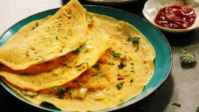 Prepare This Perfect Street Style Moong Dal Omelet aka MOONGLET With This Simple Recipe