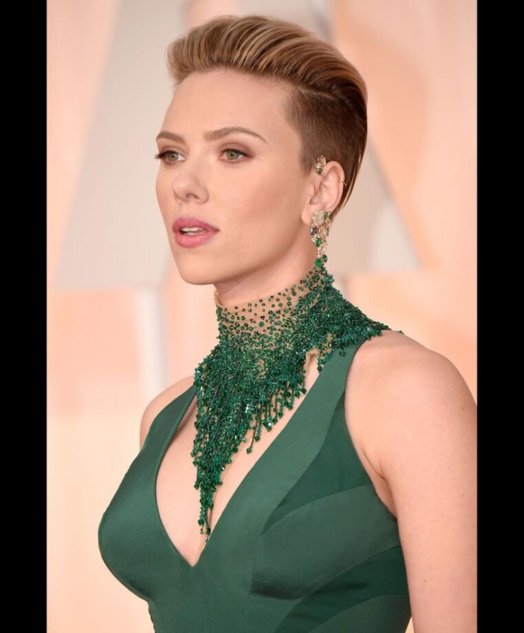 Scarlett Johansson’s Top 3 Classy Looks Of All The Time - 3