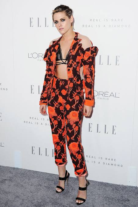 Selena Gomez, Sophie Turner, Kristen Stewart: Take A Look At The Divas Who Nailed Coloured Pantsuit Like A Pro 2