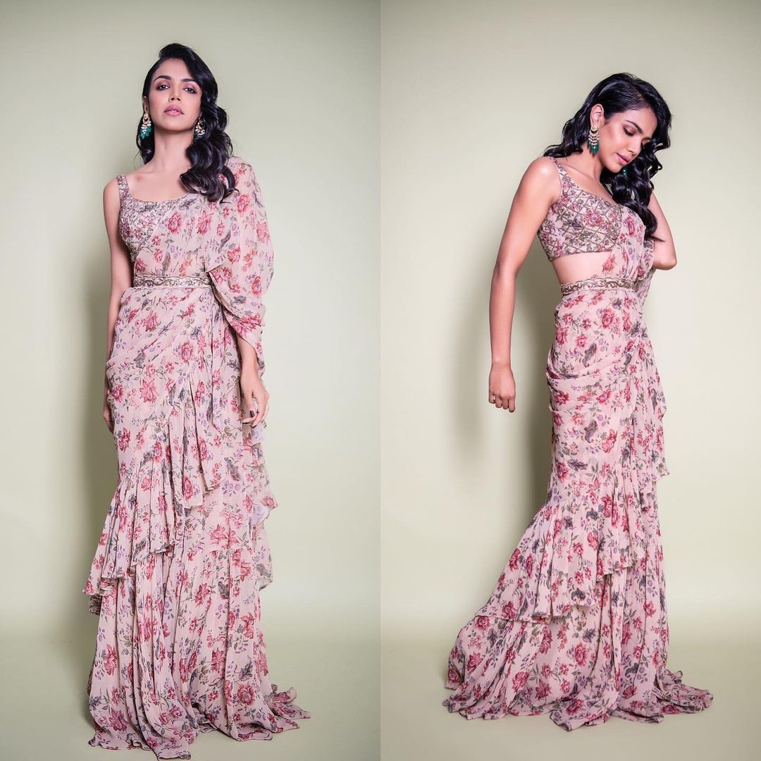 Shriya Pilgaonkar 5 Hottest Ethnic Outfits You Would Want To Wear