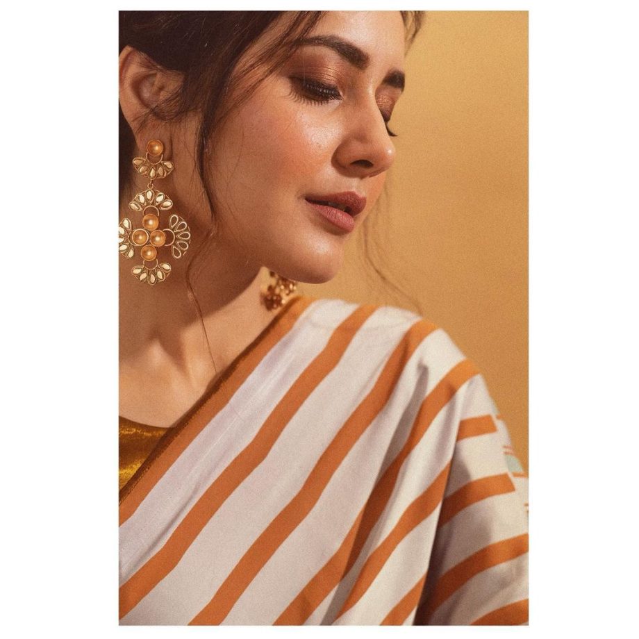 Sobhita Dhulipala, Keerthy Suresh To Rashi Khanna: Tollywood Divas Who Aced The Statement Earrings 822258