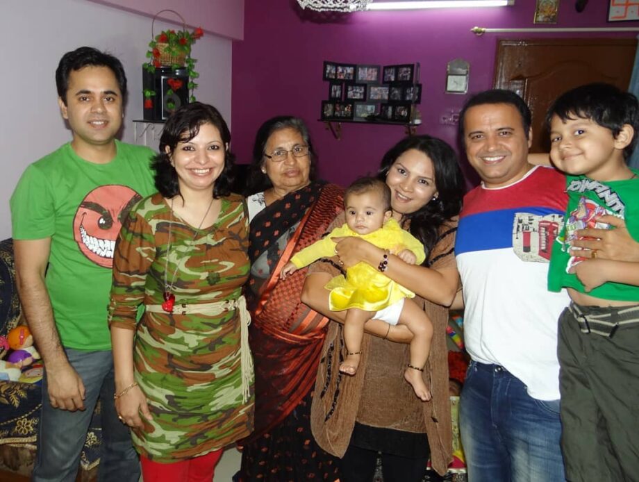 Taarak Mehta Ka Ooltah Chashmah’s Jennifer Mistry Bansiwal shares special photo with a star cast, is Disha Vakani back to shoot? - 7