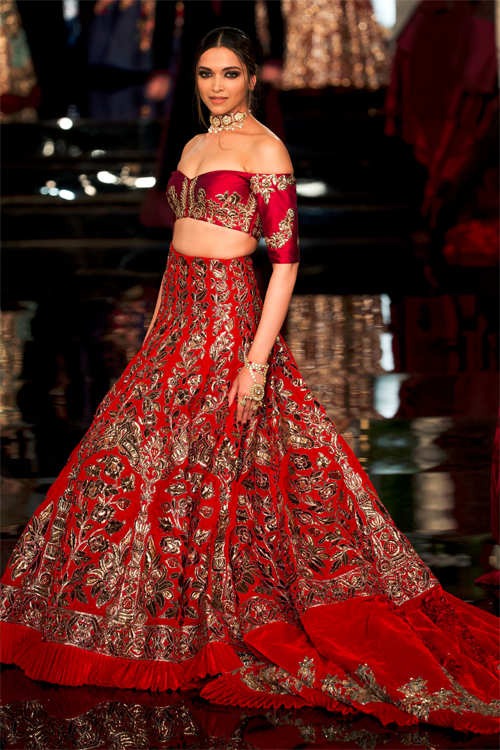 Top 5 Best Outfits by Manish Malhotra Worn by Deepika Padukone To Alia Bhatt - 0