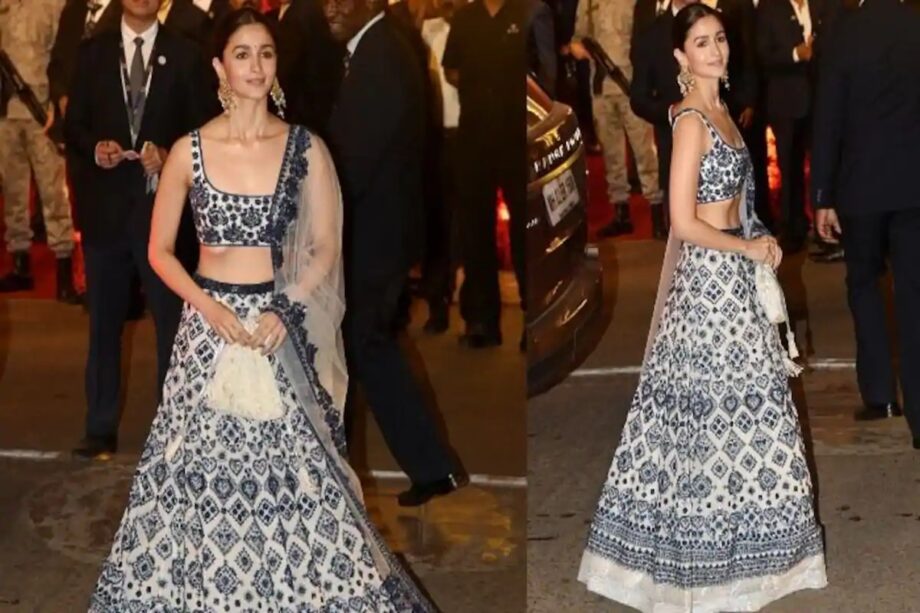 Top 5 Best Outfits by Manish Malhotra Worn by Deepika Padukone To Alia Bhatt - 4