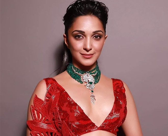 You are going to love Kiara Advani’s gorgeous jewelry. Check it out - 1