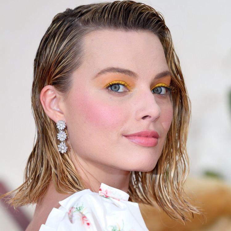 3 Eye Makeup Looks From Margot Robbie To Conquer World Through Your Eyes - 0