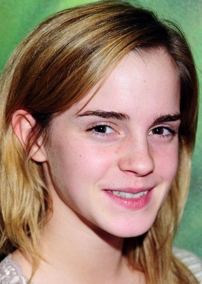 Alexandra Daddario, Emma Watson & Emma Stone’s Best No Makeup Looks That Proves They Are True Beauties - 5