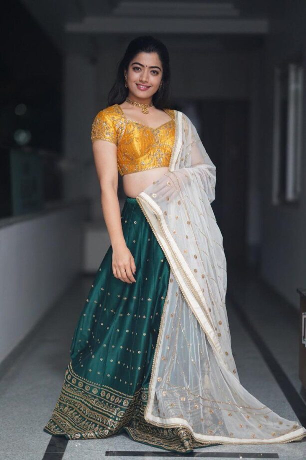 5 Exotic Looks of Rashmika Mandanna In Ethnic Wear - 3