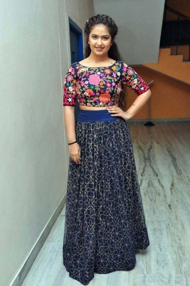 Avika Gor Slays In Printed Skirt Or Embellished Skirt, Vote Here - 2