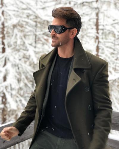 Age Above 40? STYLE Yourself Like Hrithik Roshan To Look Forever Young - 1