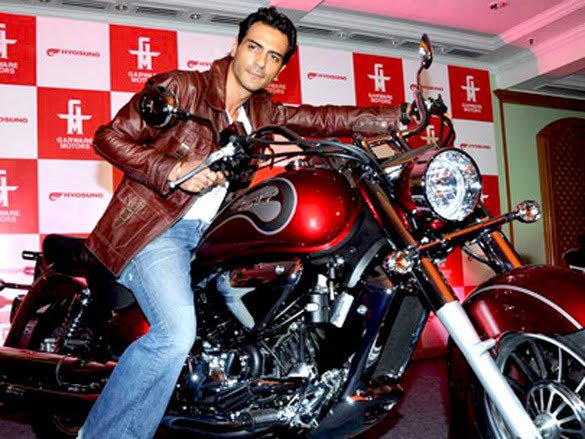 Akshay Kumar, Arjun Rampal To Sidharth Malhotra: Bollywood Actors With Expensive Bike Collection - 2