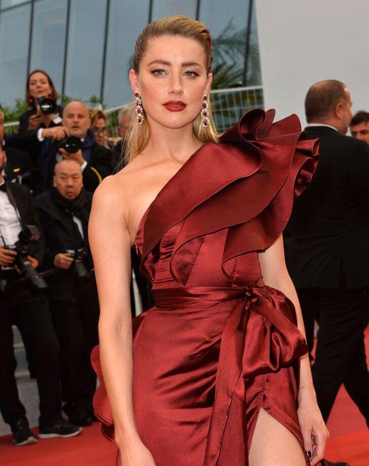 Amber Heard In Best One Shoulder Outfits - 2