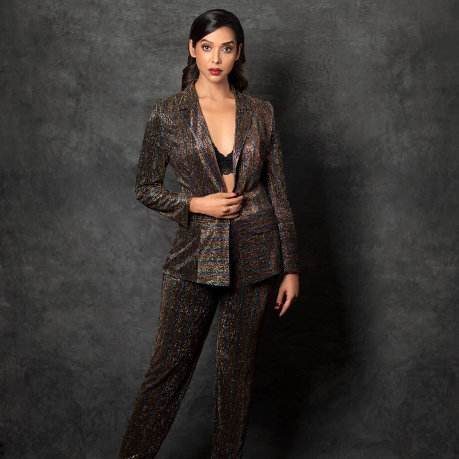 Anupriya Goenka Looks Gorgeous In A Pantsuit - 1