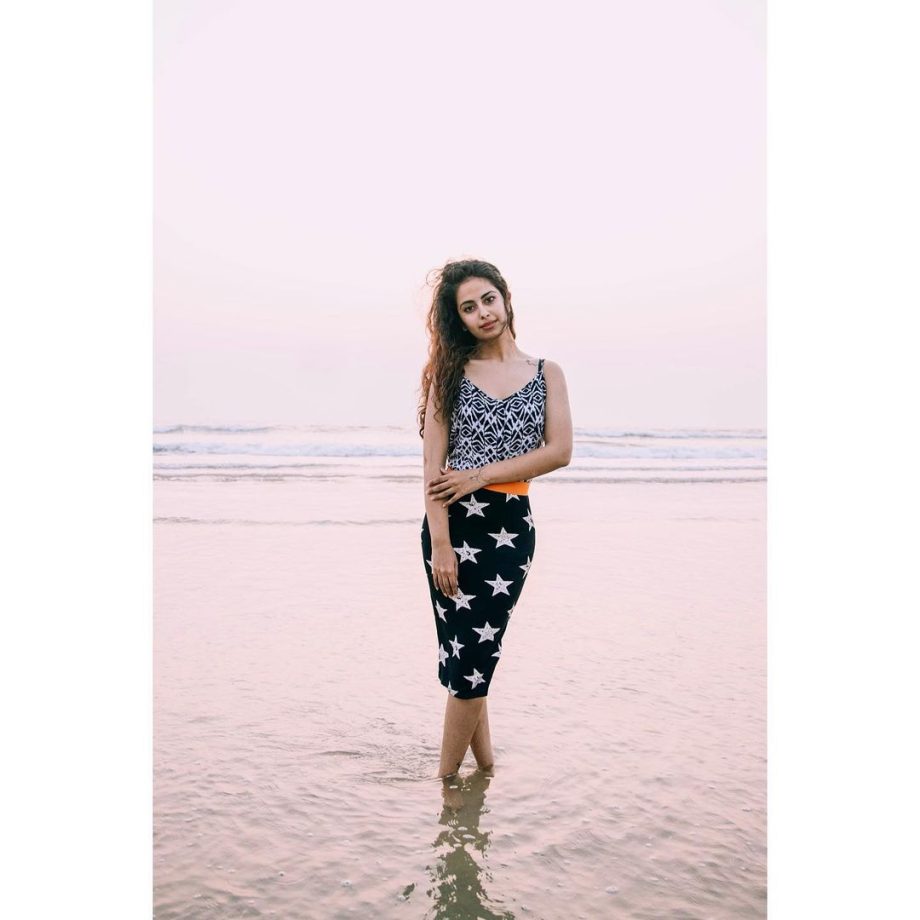 Avika Gor's Top 5 Looks In Street Style Outfits Which Will Inspire You To Level Up Your Fashion 836871