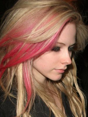 Avril Lavigne Vs Billie Eilish: Crazy Hair Colours You Would Try? - 4