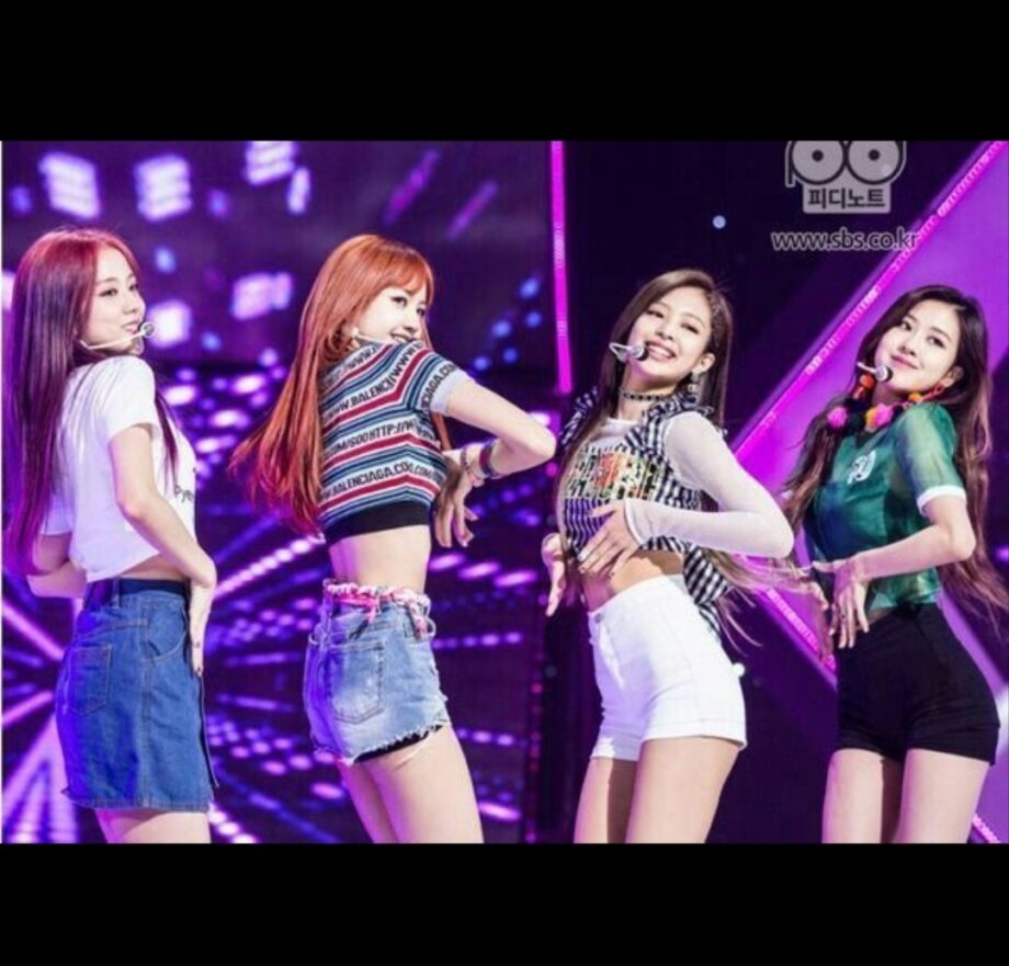 Blackpink Vs Red Velvet: Which Group Looks Freaking Hot While Performing On Stage? - 1