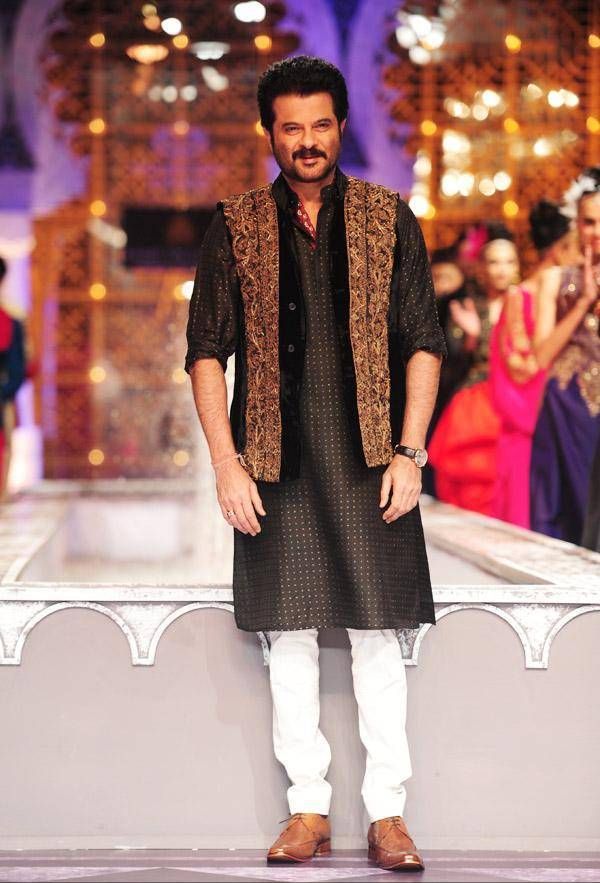 Bollywood’s Young-Looking Actor Anil Kapoor Rocks The Ethnic Wear Perfectly, Have A Look - 2