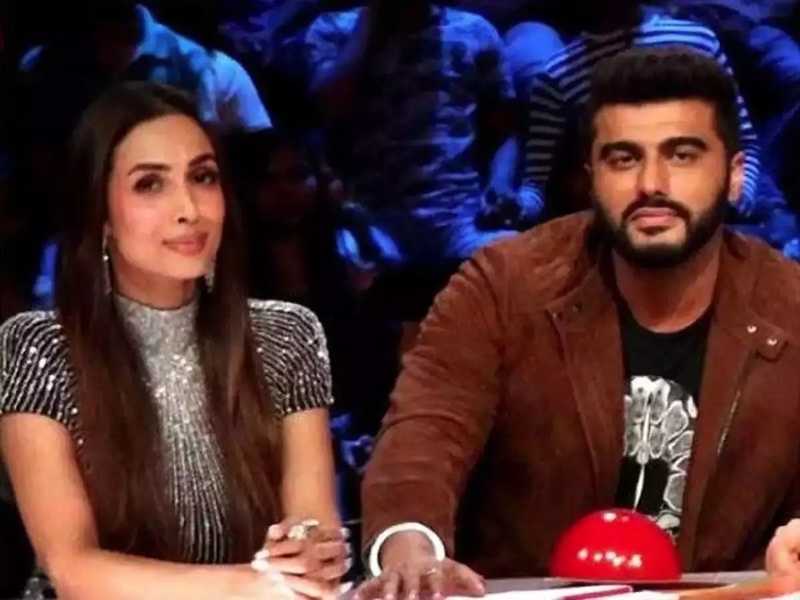 Candid Moments Of Malaika Arora With Boyfriend Arjun Kapoor - 3