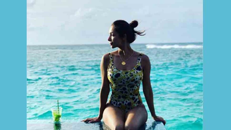 Check Out: These Looks Of Malaika Arora Gave Sudden Rise In Energy Which Made Netizens Faint - 2