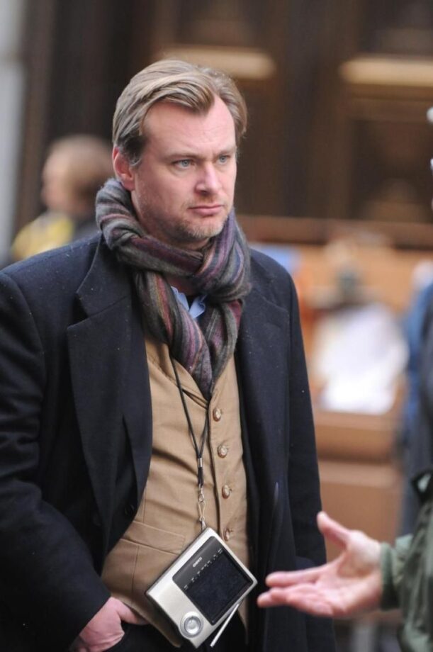 Christopher Nolan Looks Hot In Formal Outfits You Can Take Inspo From! - 1