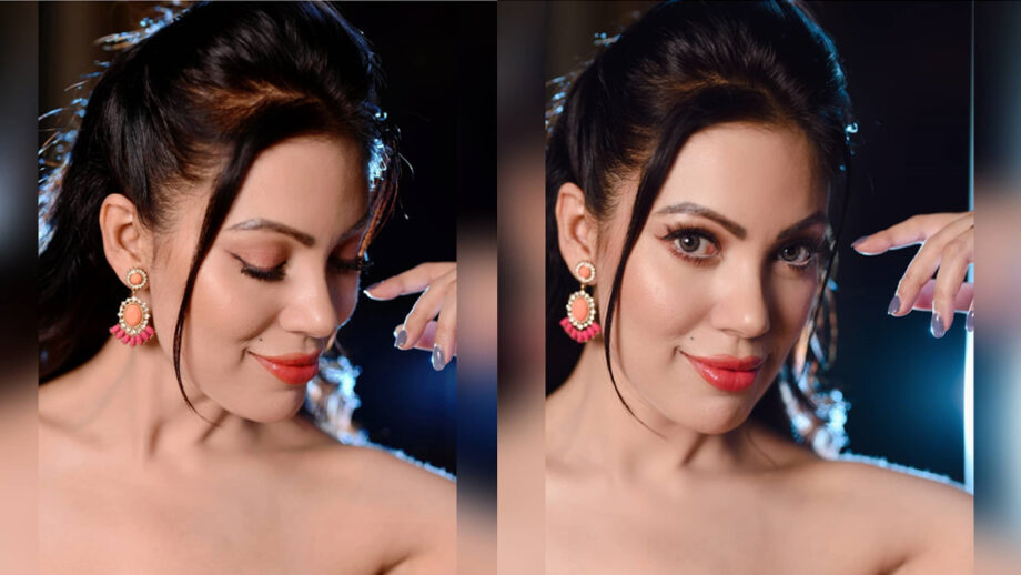 Would You Opt For Natural Makeup Look Like Ankita Lokhande Or A Bold Red Lip Makeup Look Like Munmun Dutta? - 13