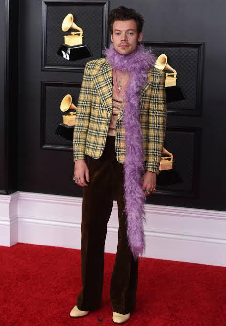 Did You See The Sassy Looks Of Harry Styles At 2021 Grammy? - 2