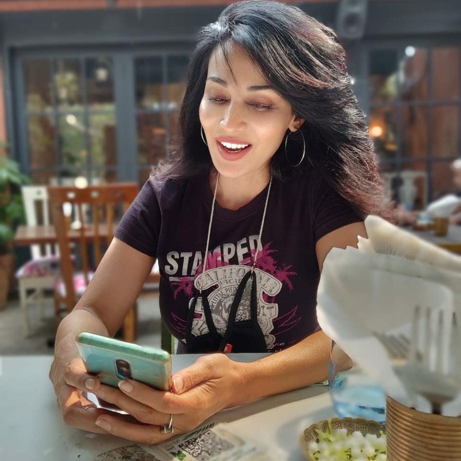 Flora Saini's Hair Goals To Inspire You 836863