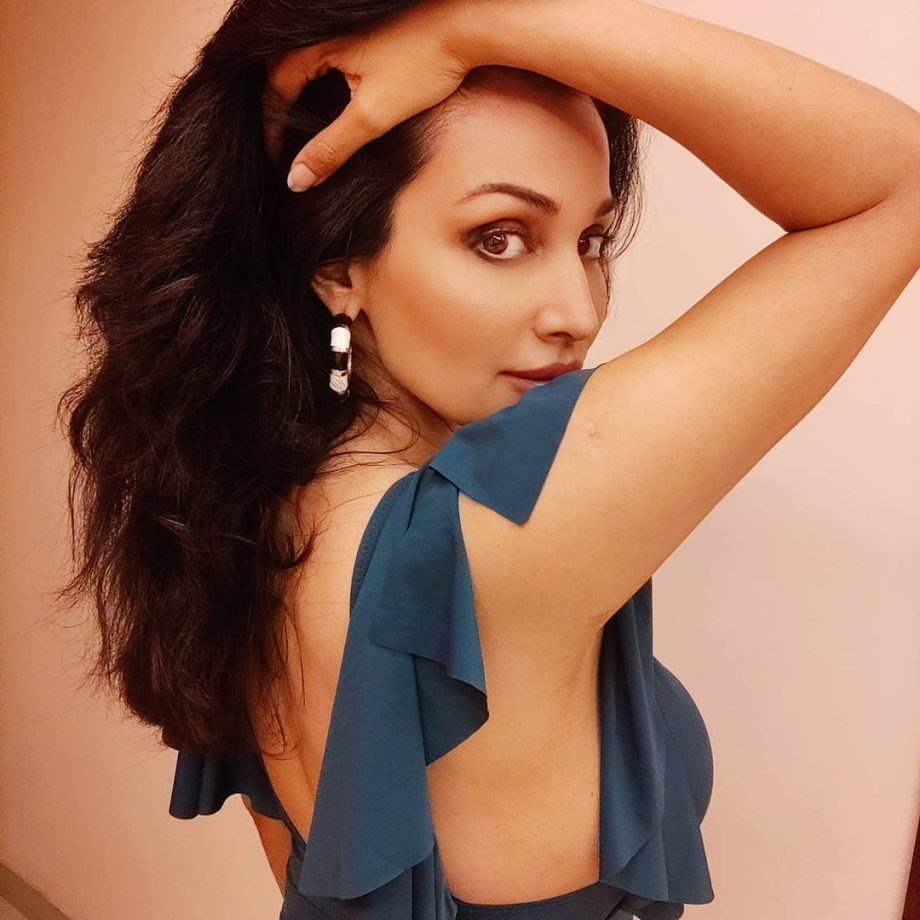 Flora Saini's Hair Goals To Inspire You 836864