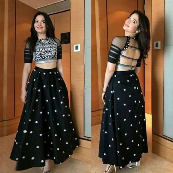 From Katrina Kaif To Kareena Kapoor: Hotties Who Approved Love For Black Lehenga - 4