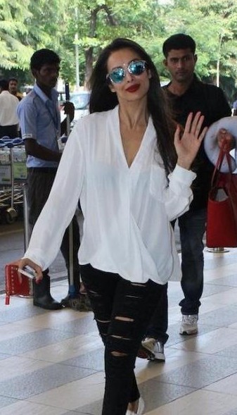 Here’s how you can style your white shirt inspired by Malaika Arora - 2