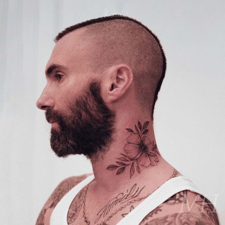 Hollywood Singer Adam Levine Has Widely Experienced Various Stylish Haircuts: These Pictures Are The Proof - 2