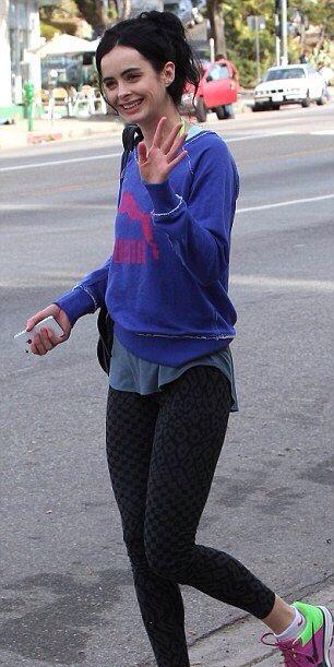 Hotness Alert !!Krysten Ritter Vs Emmy Rossum: Who Looked Super Hot In Gym Wear? Vote Here - 2